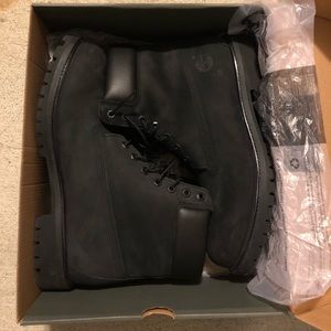 Black Timberland 6 inch Premium Waterproof Boots